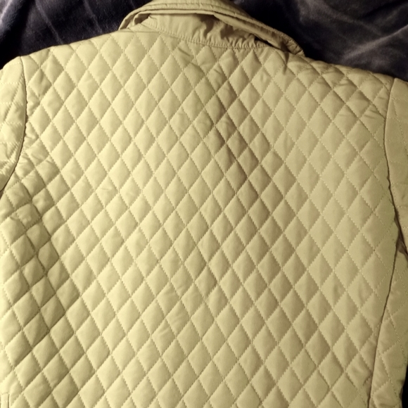 Peck & Peck Light Green Quilted Jacket - Picture 10 of 14